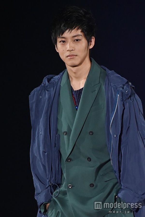 元の松坂 桃李 ファッション 人気のファッション画像