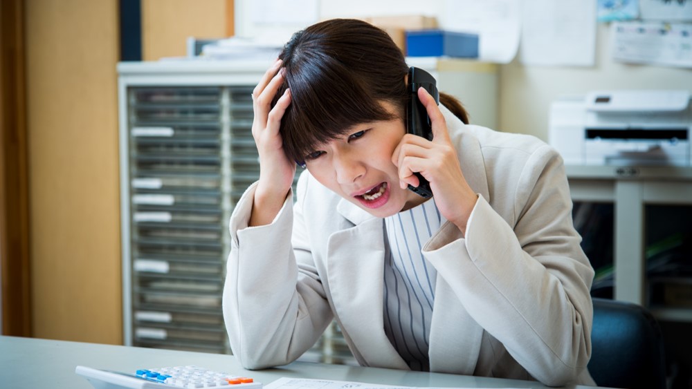 傑作だらけ みんなのお仕事やらかしエピソードが想像以上に面白いｗｗ お客さんの電話対応で 上司の車に ツイナビ