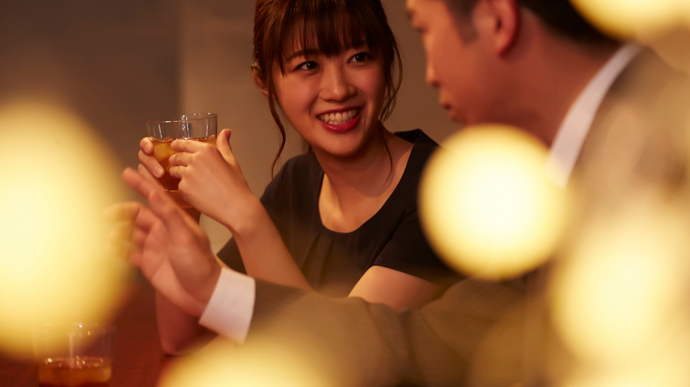 女は耳で 男は目で恋に落ちる 女子は頻繁に 好きだわ とか 可愛い とか言われるとつい相手のことが気になっちゃう 女子ツイ民から賛同の嵐 ツイナビ