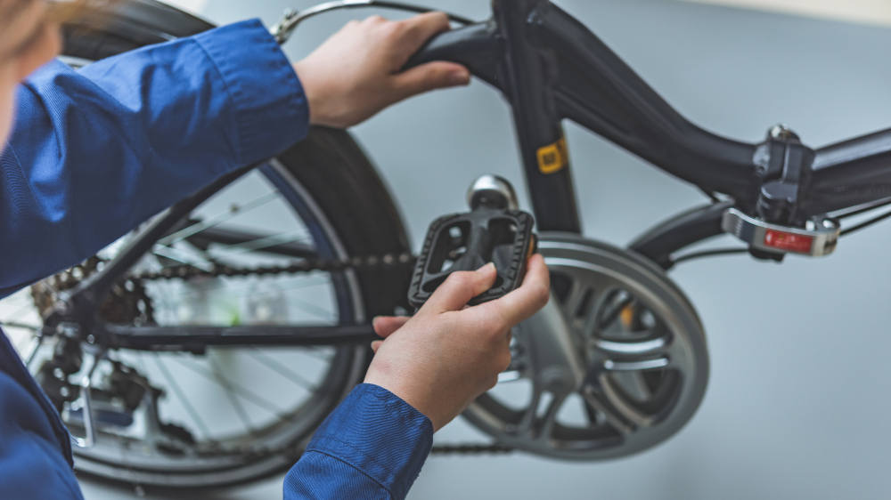 車 で 5 分 自転車 では